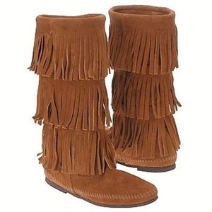 Minnetonka fringe boots